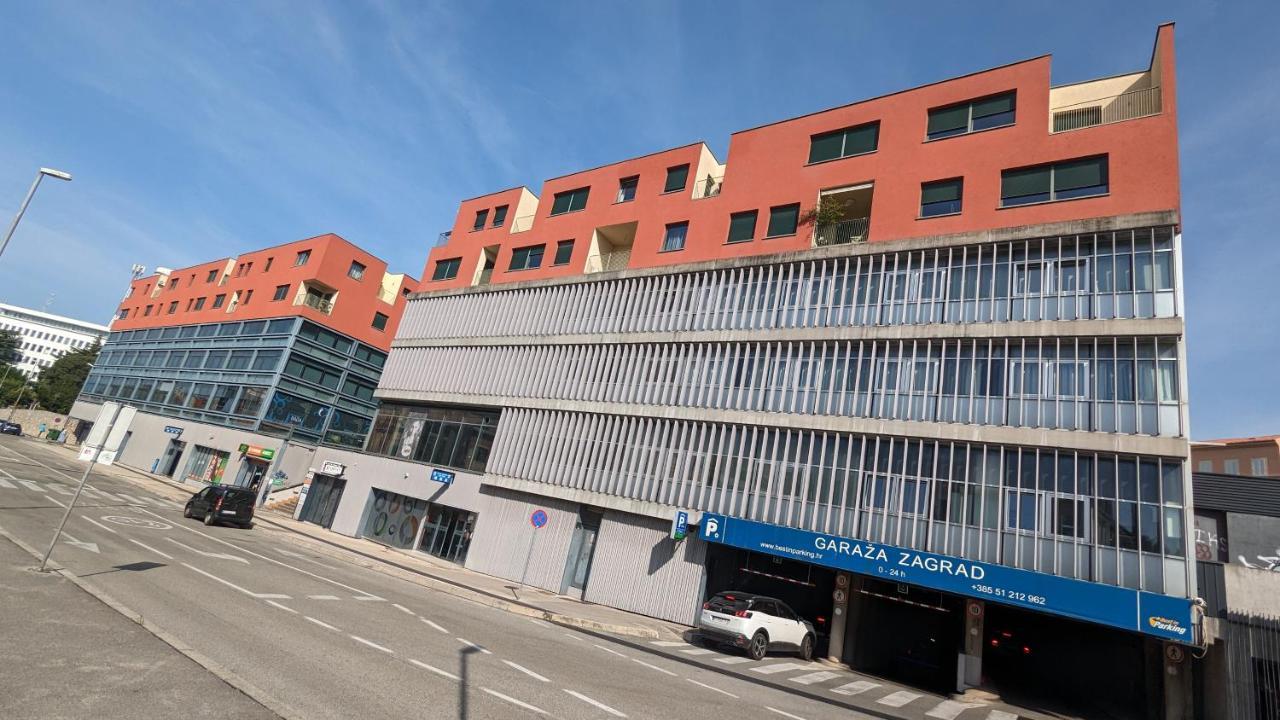 Downtown Fiume, Underground Garage Within The Property Dış mekan fotoğraf